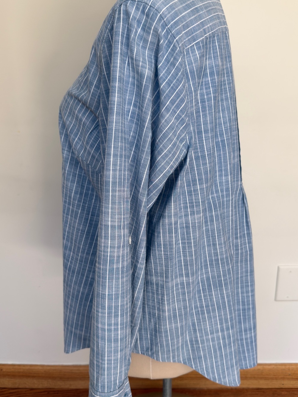 Jones New York Striped Blue Button-Front Shirt #203 - Picture 4 of 6